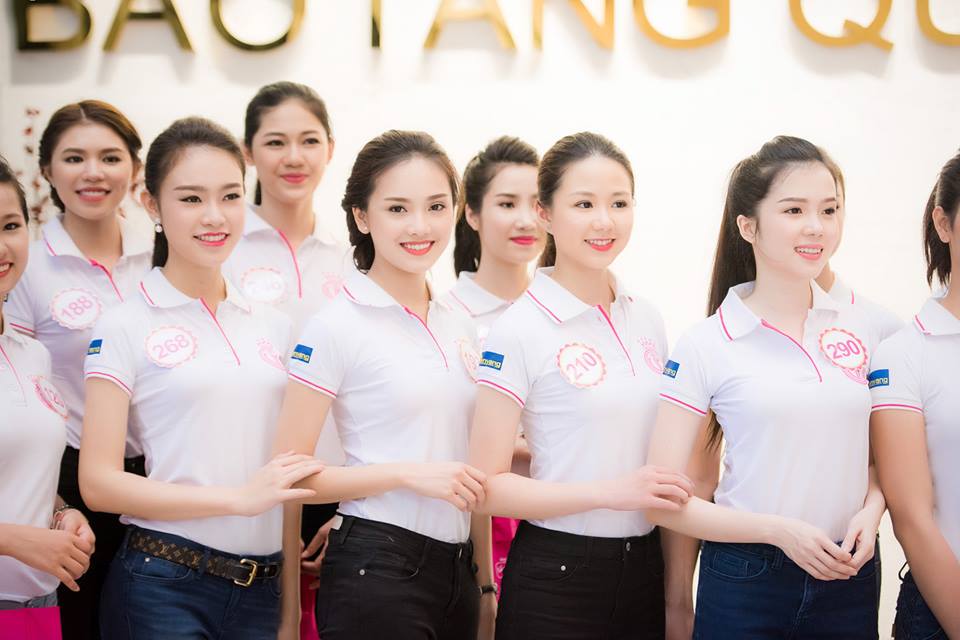 Sau loạt ảnh 'dìm hàng', các thí sinh Hoa hậu Việt Nam đã được trả lại nhan sắc của mình.